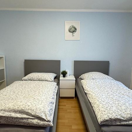 Haus Mit 3 Apartments Im Zentrum Von Росток Екстериор снимка