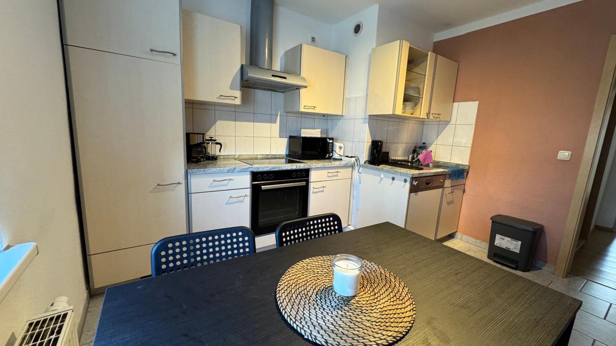 Haus Mit 3 Apartments Im Zentrum Von Росток Екстериор снимка